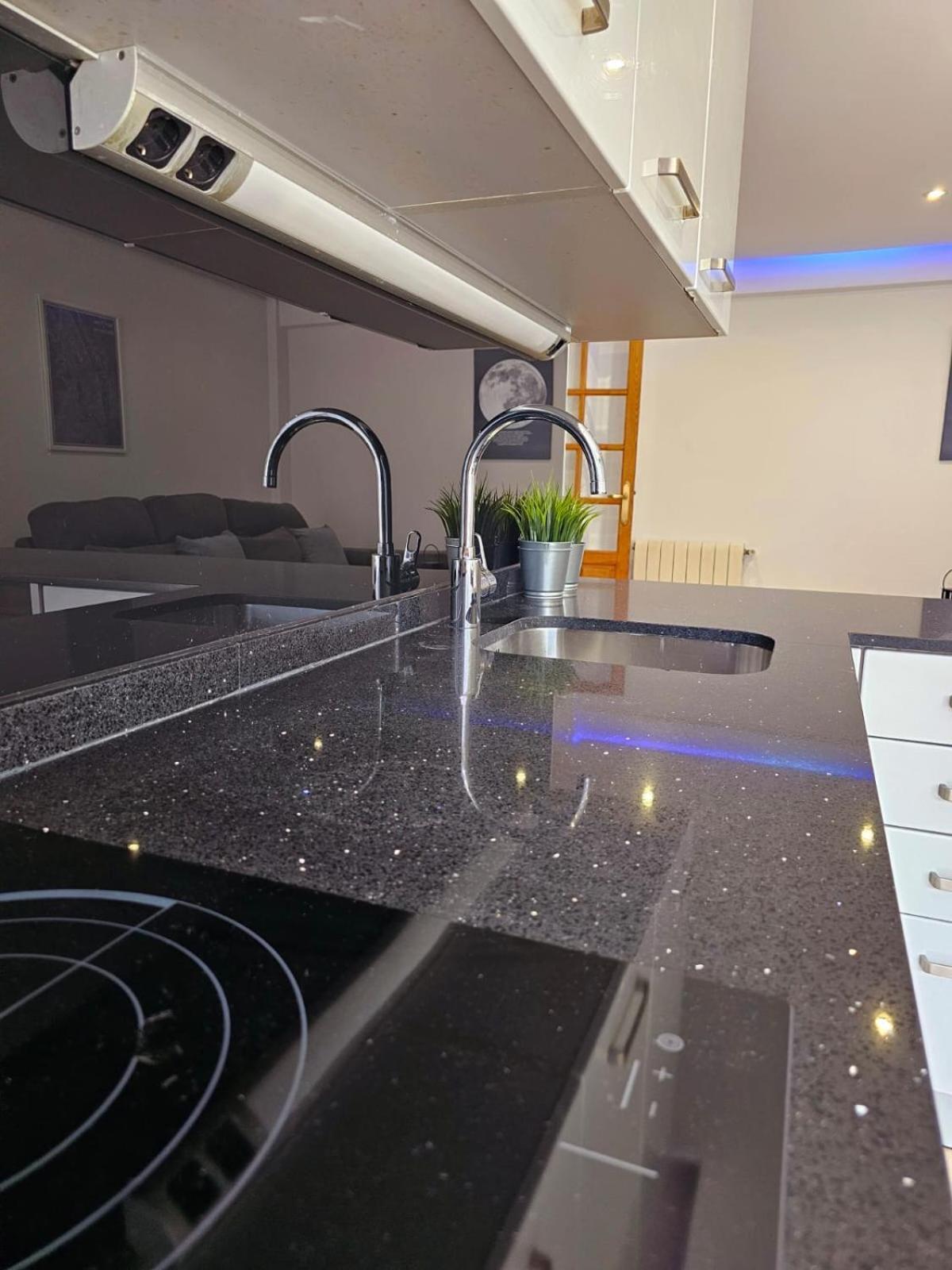 Exclusivo Apartamento En El Centro Vigo Zewnętrze zdjęcie